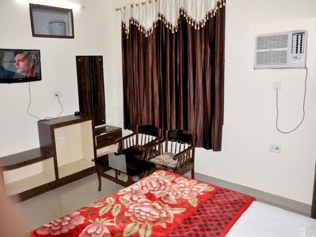 Hotel Devi Mahal Katra  Kültér fotó