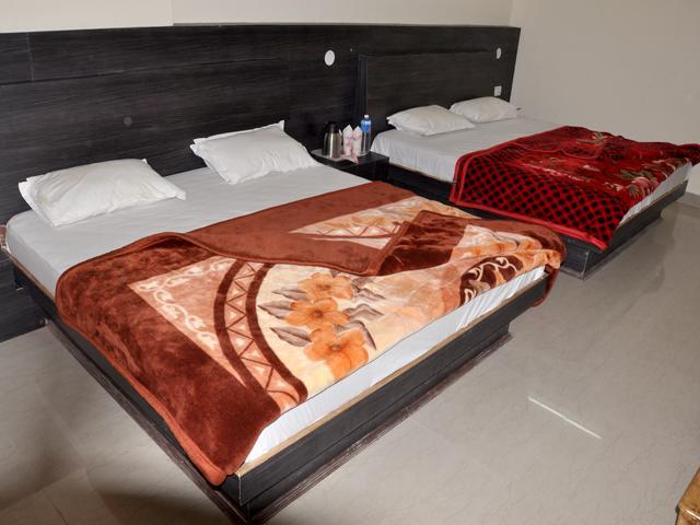 Hotel Devi Mahal Katra  Szoba fotó
